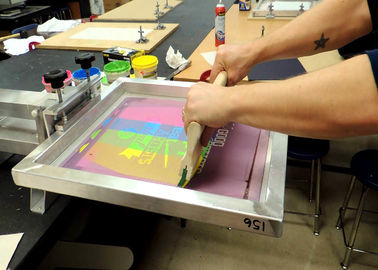 은 색깔 라이트급 선수 물자 인쇄를 위한 높은 정밀도 실크 스크린 알루미늄 구조